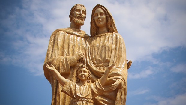 STATUE