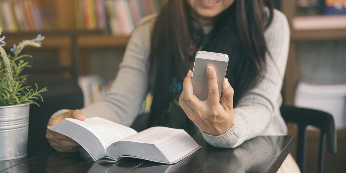 WOMAN,STUDIES,BIBLE