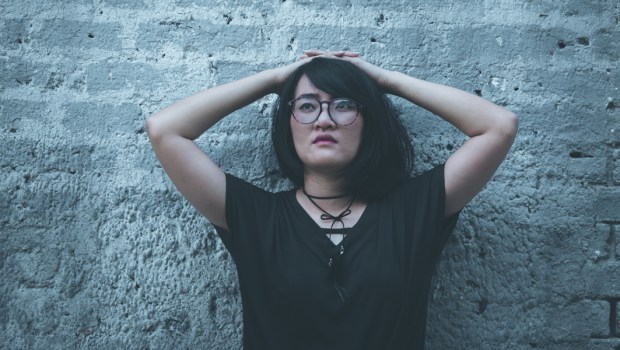 SAD,WOMAN,WALL