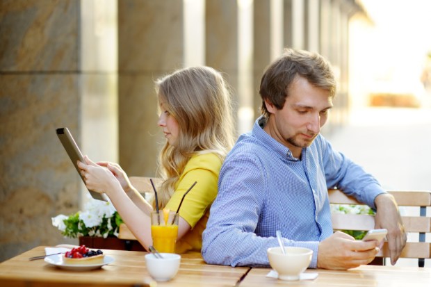 {"rendered":"6-cosas-que-debes-evitar-en-las-redes-sociales-si-quieres-un-matrimonio-mas-feliz-5720"}