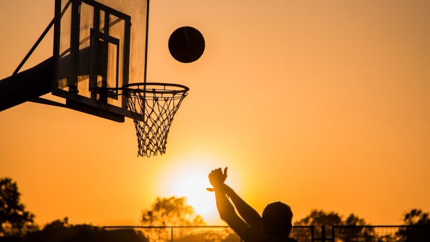 BASKETBALL