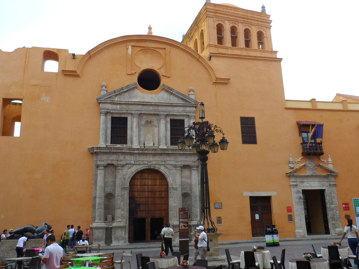 CARTAGENA-COLOMBIA-Fachada_iglesia_de_Santo_Domingo_(Foto_VSV).