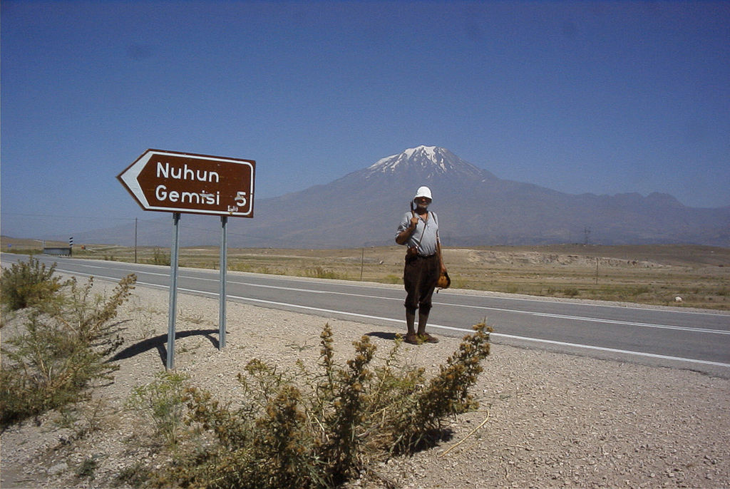 WEB MOUNT ARARAT TURKEY NOAHS ARK FLOOD SIGN NUHUN GEMISI NOAHS SHIP Aaboelela CC BY-SA 3.0