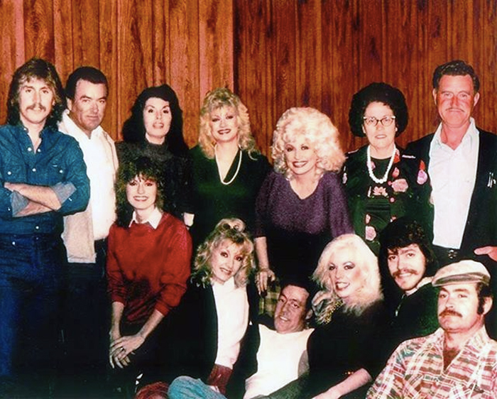 DOLLY PARTON'S FAMILY