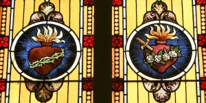 Infografía: Símbolos del Sagrado Corazón de Jesús y del Inmaculado Corazón de María