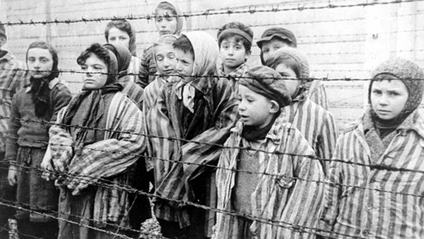 AUSCHWITZ, OBÓZ