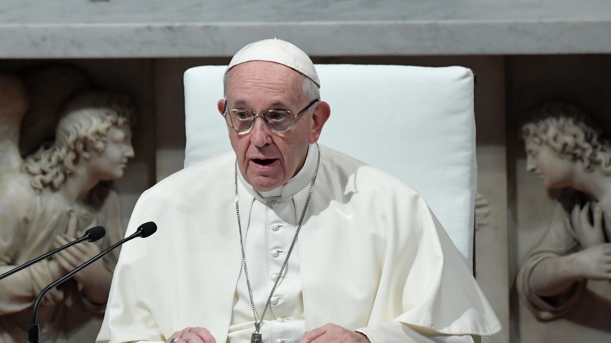 IRELAND-VATICAN-RELIGION-POPE