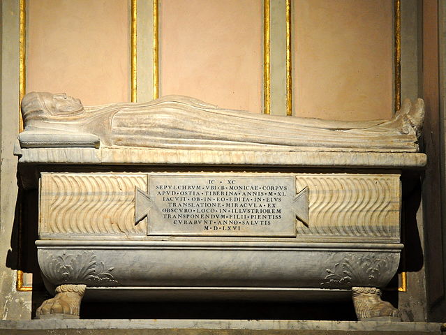 Sarcófago de Santa Mónica