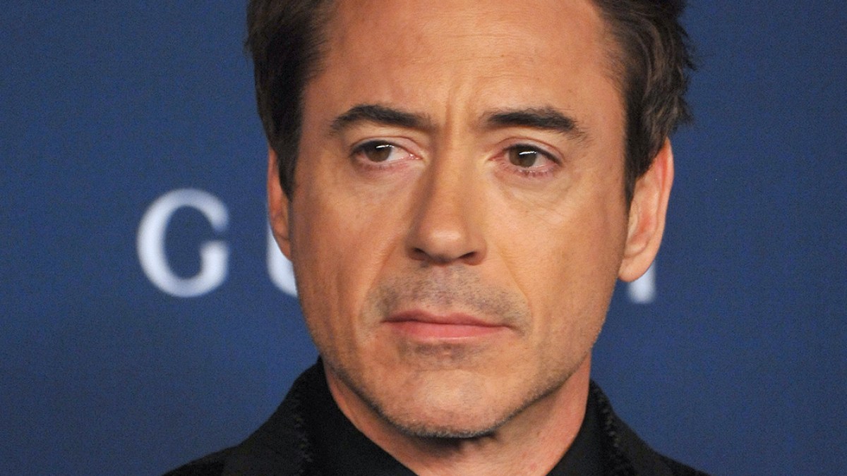 ROBERT DOWNEY JR