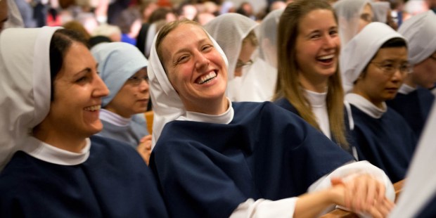 HAPPY NUNS