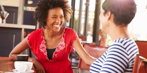 ¿A los adultos nos cuesta hacer amigos? Aquí tienes 7 consejos prácticos