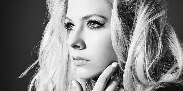 AVRIL LAVIGNE