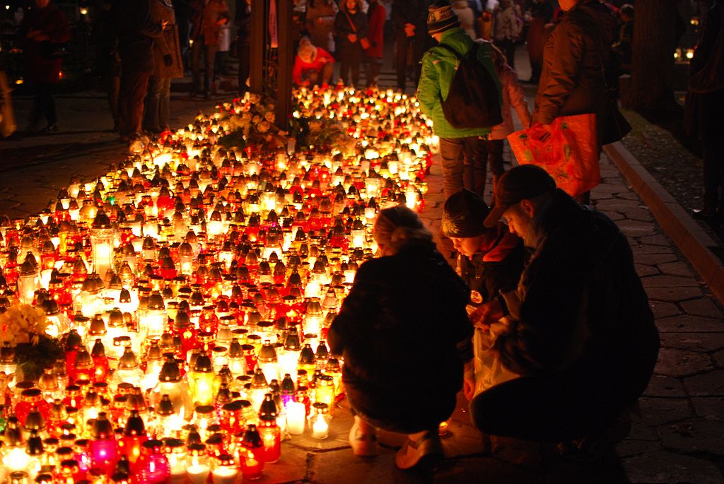 ALL SOULS DAY; POLAND