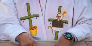 Para una Semana Santa en tiempos de guerra: san Óscar Romero