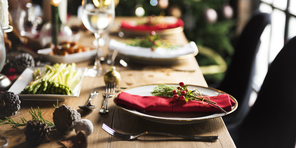 CHRISTMAS TABLE