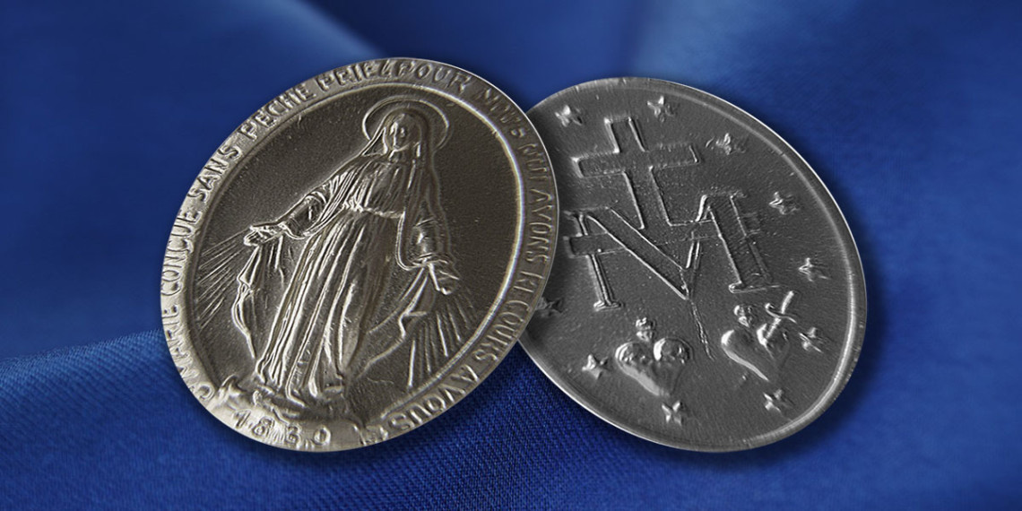 web3-miraculous-medal-virgin-mary-silver-xhiennecc-by-sa-2-5
