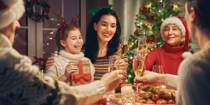 10 decoraciones fáciles y económicas para tu mesa de Navidad