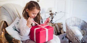 Cuatro reglas a seguir cuando compres regalos de Navidad a tus hijos