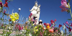 Cuando el carnaval se arrodilla ante la Virgen
