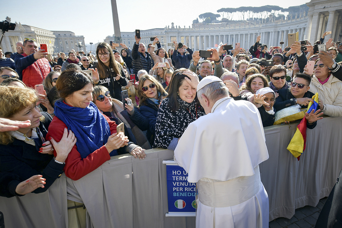POPE AUDIENCE CANCER