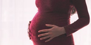 Salvadas más de 25.000 mujeres embarazadas en España en el último año