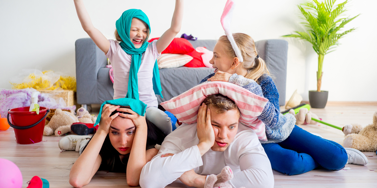 WEB3-Tired-parents-and-romping-kids