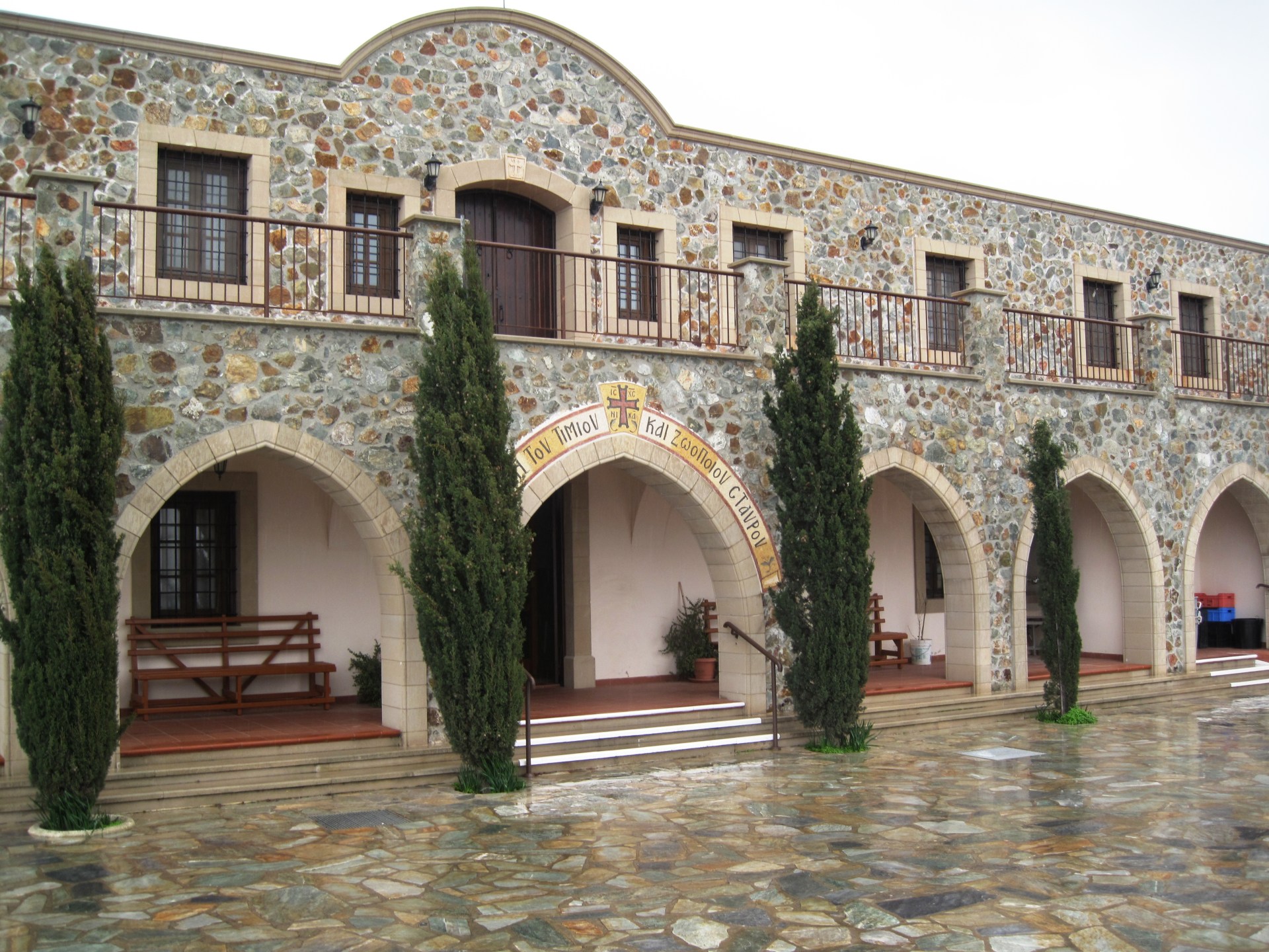 stravrovoini_monastry.jpg