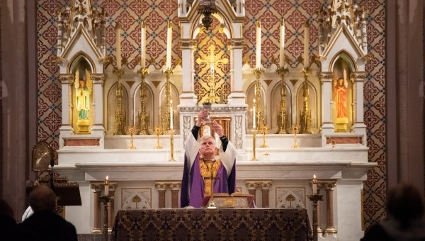 ADORATION,24 HOURS FOR THE LORD,POPE FRANCIS,LENT