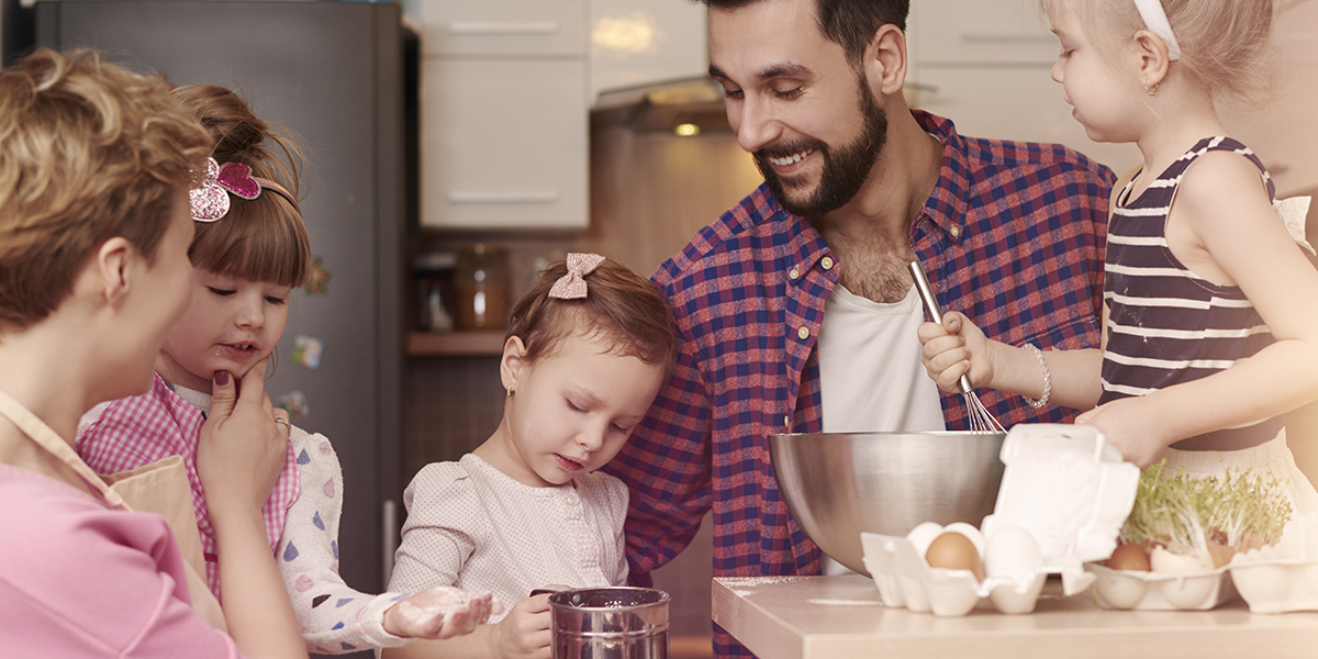 web3-father-mother-family-easter-kitchen-shutterstock