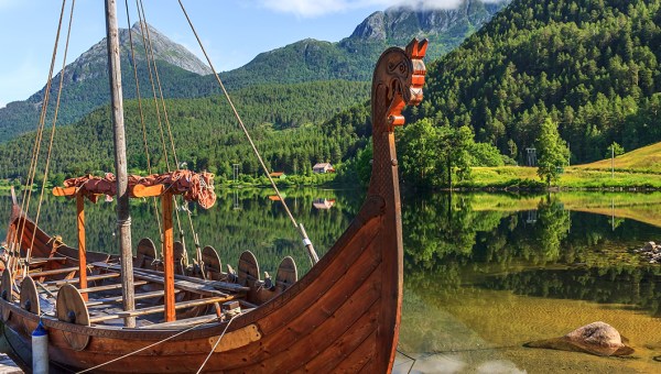VIKINGS BOAT