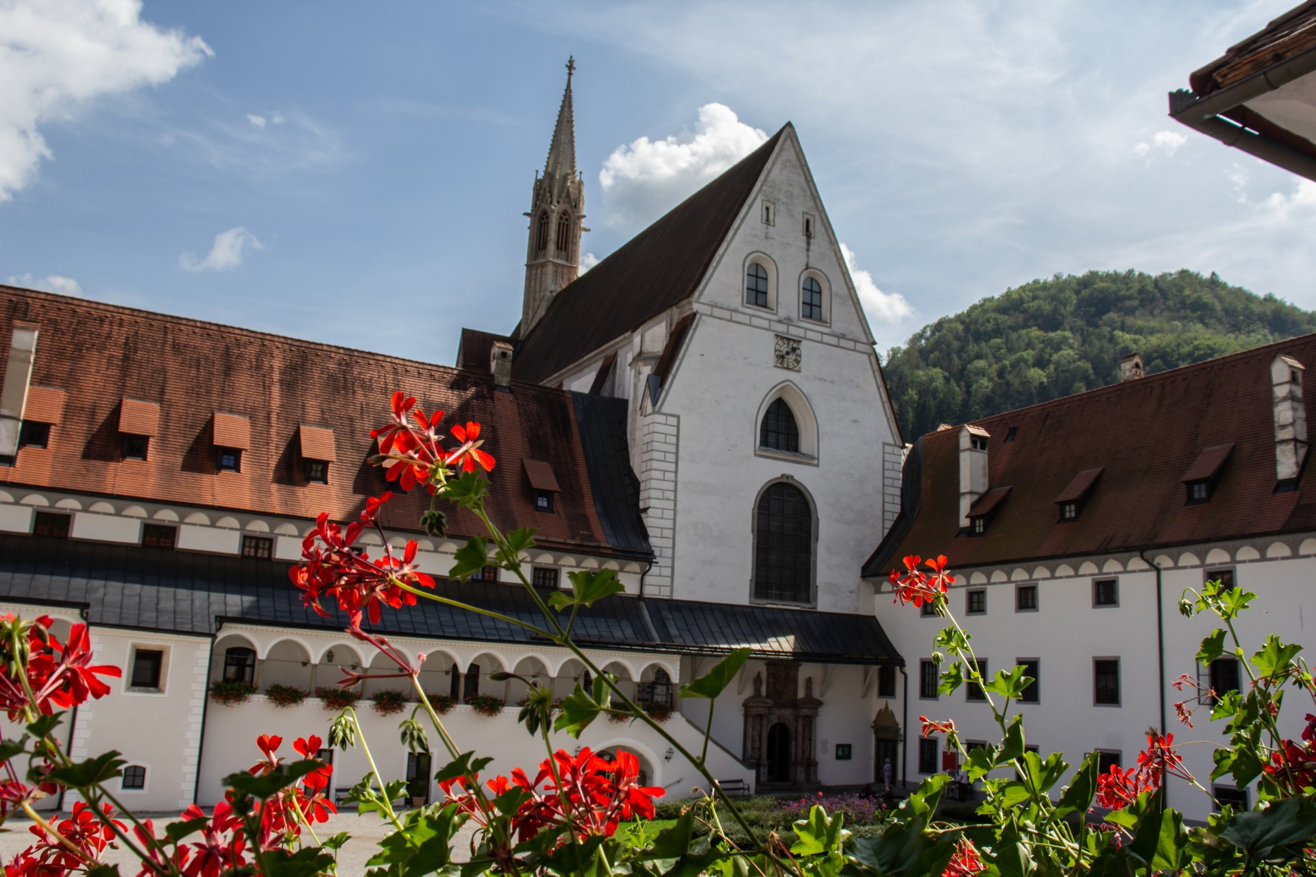 2.-kartausecourtyardview.jpg