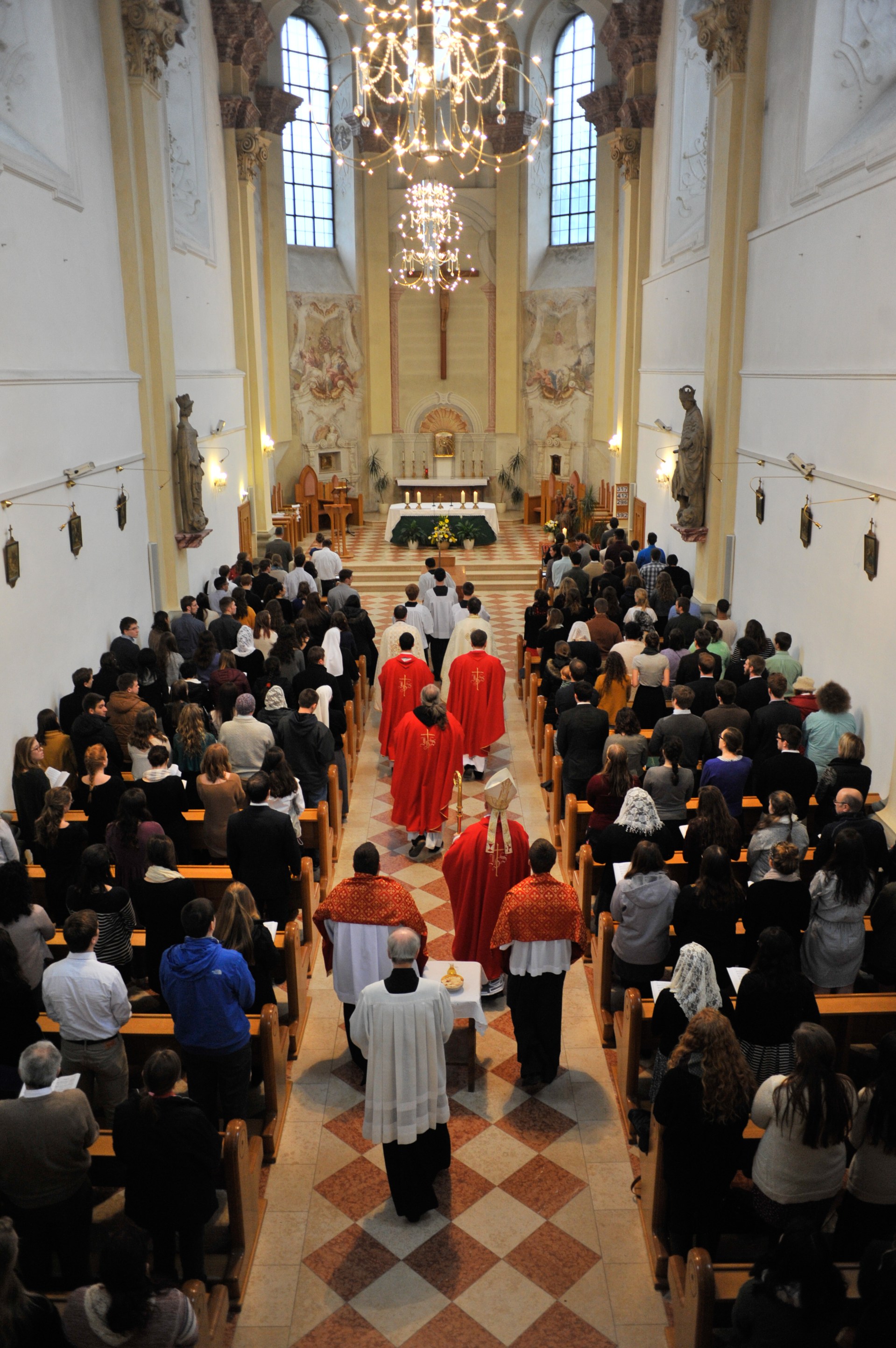6.-massinchapel.jpg