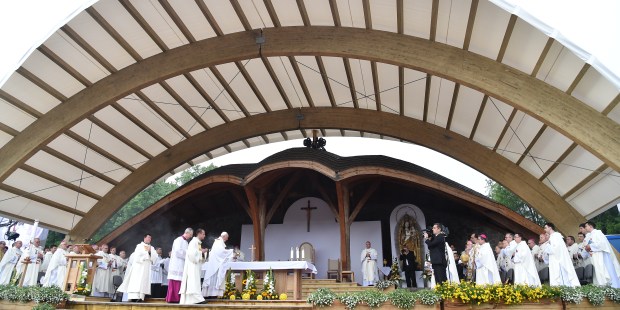 pope romania