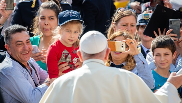 POPE AUDIENCE JUN 05