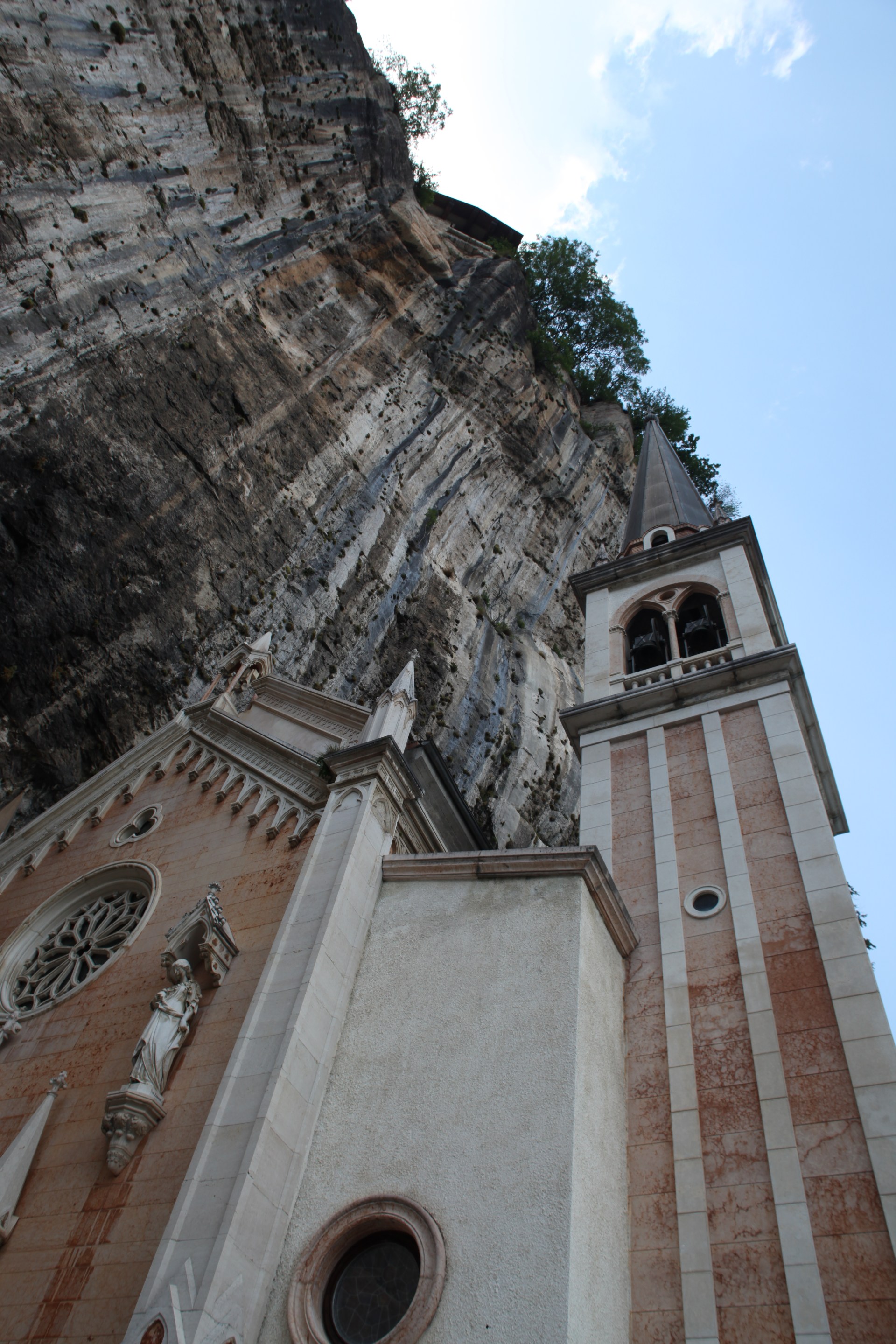 MADONNA DELLA CORONA; VERONA