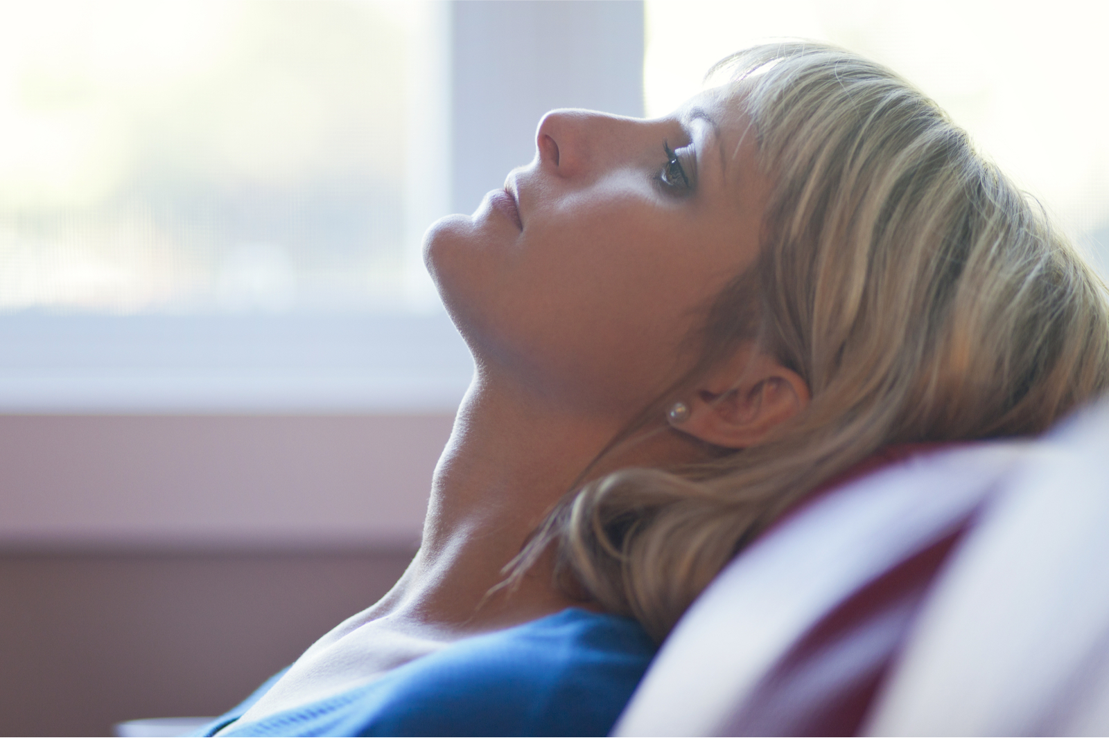 web2-woman-lost-in-thought-shutterstock_178514324.jpg