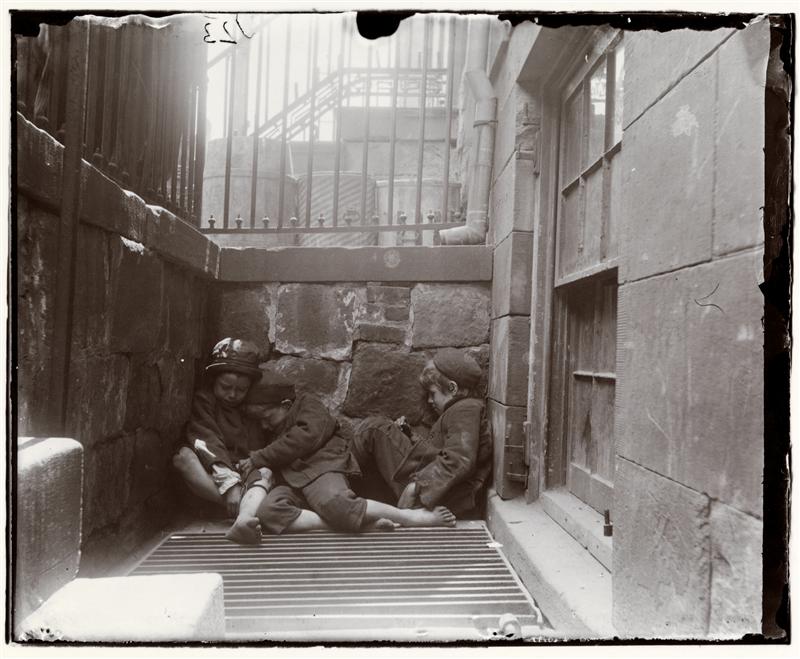 JACOB RIIS,POVERTY,19TH CENTURY,NEW YORK