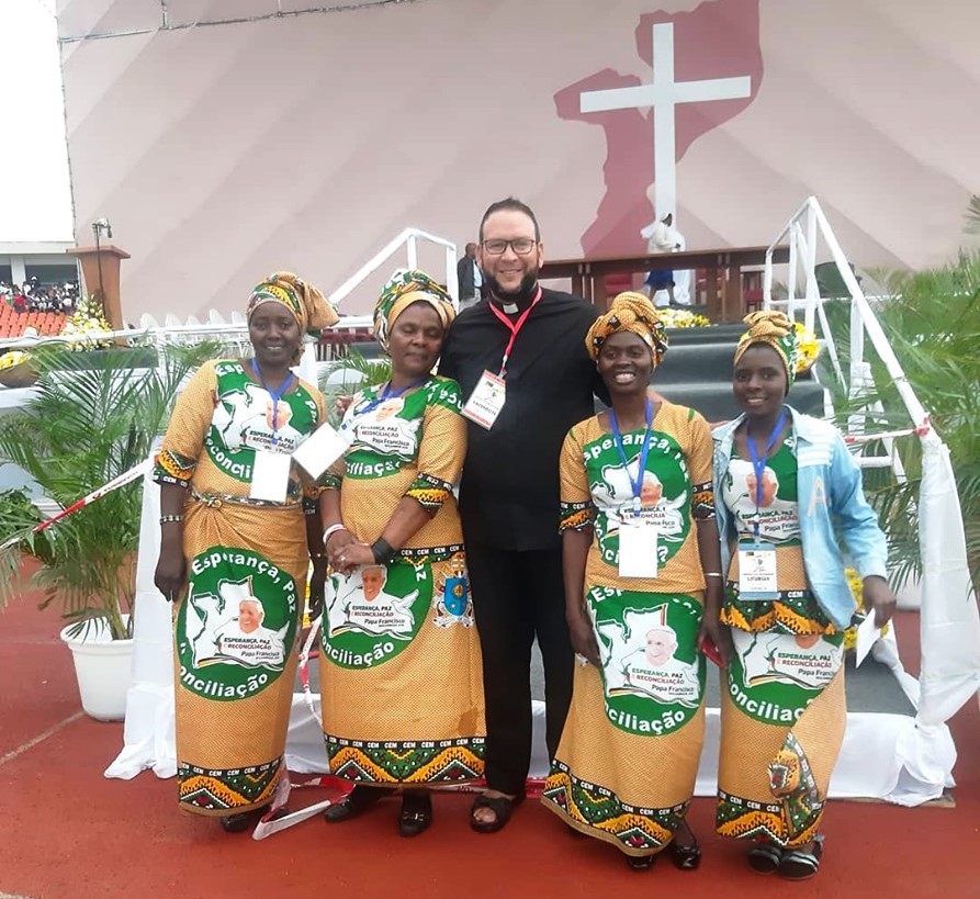 padre_jesc3bas_alexander_godoy_en_maputo_mozambique_durante_la_visita_del_papa_francisco.jpg