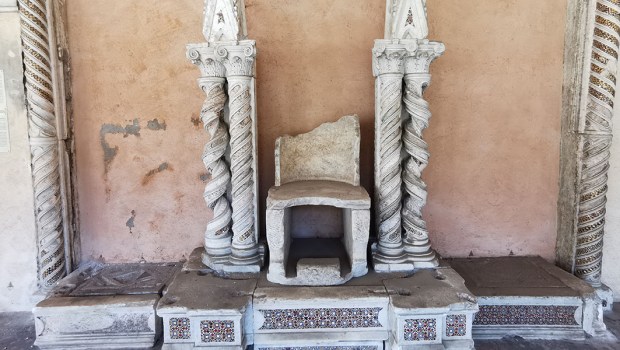 CHAIR