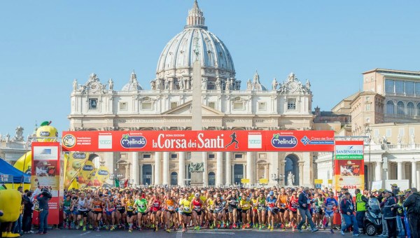 Corner Item Image - En Roma, 6000 corredores celebran a los santos con alegría