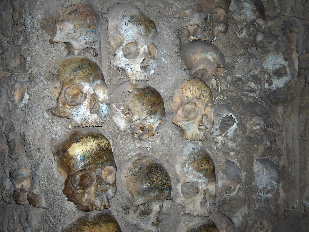 CHAPEL OF BONES; EVORA;PORTUGAL