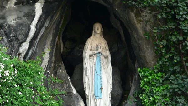 LOURDES
