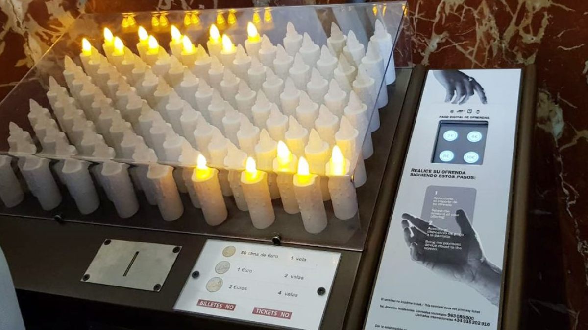 CANDLES