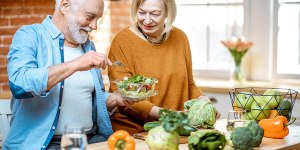 La alimentación que necesitan los mayores que sufren sarcopenia