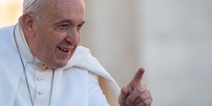 Papa Francisco: Si tienes fe en Dios ¿por qué ir a consultar el mago o el tarot?
