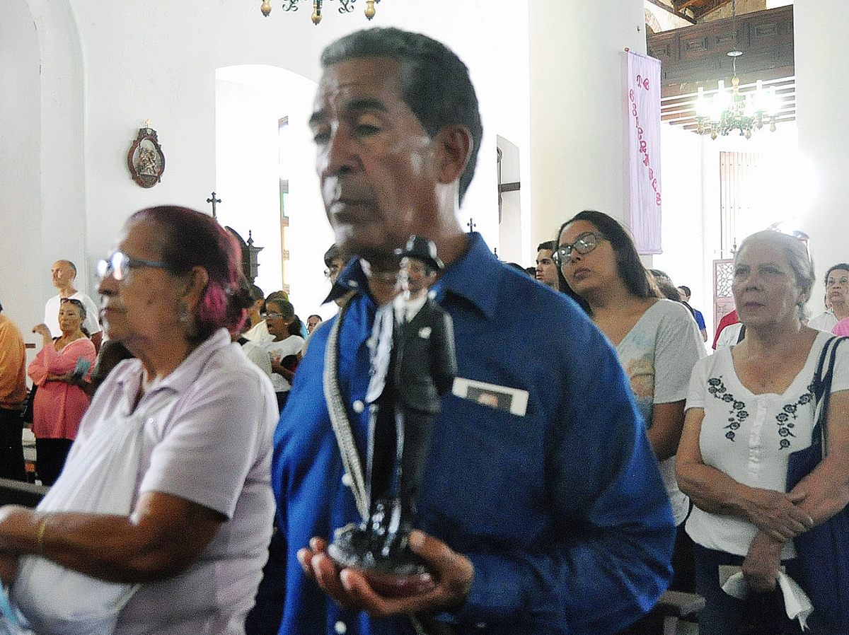 GREGORIO HERNANDEZ