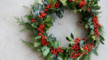 ¿Cómo nacieron los adornos navideños?