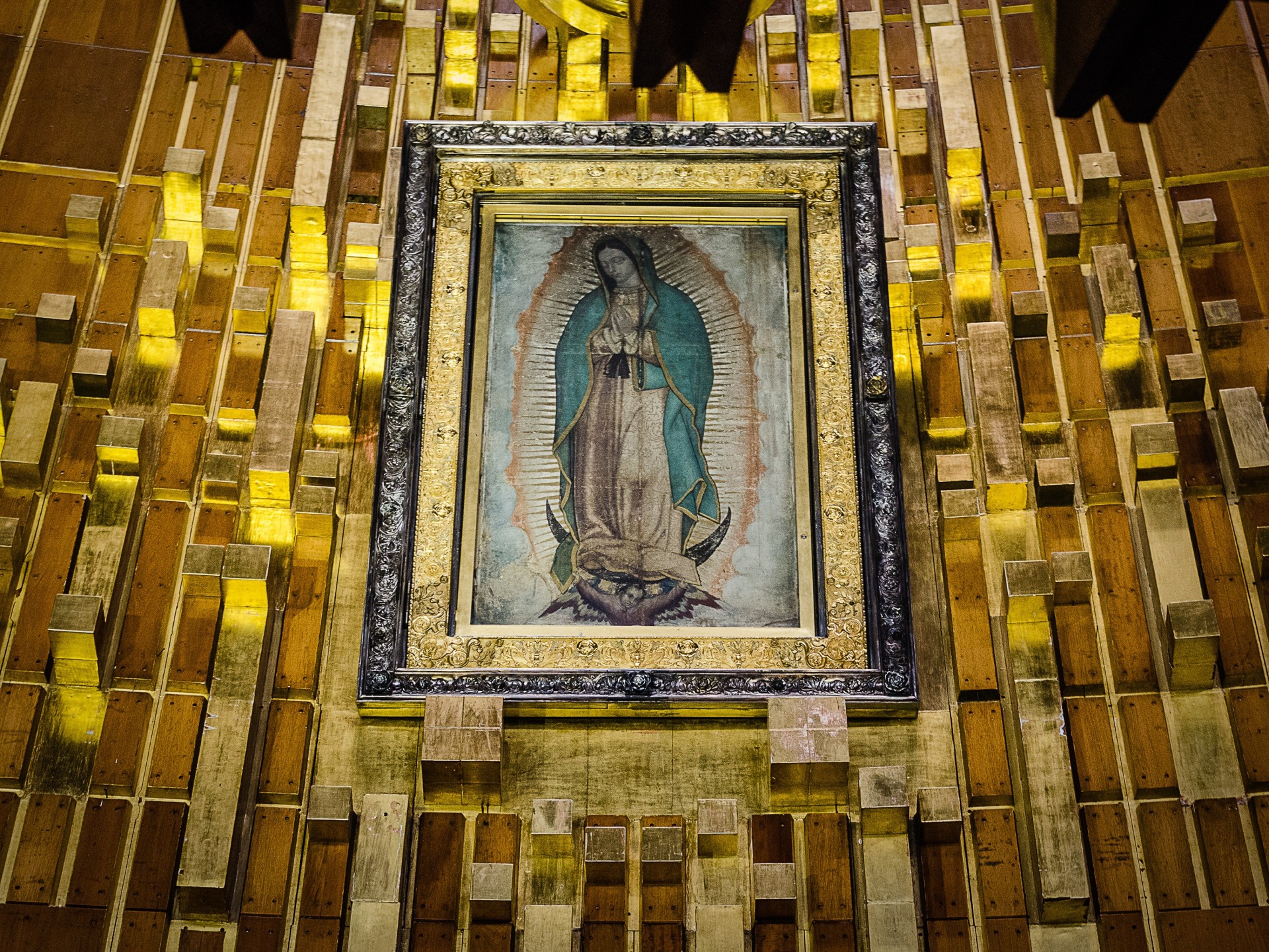 VIRGEN MORENITA
