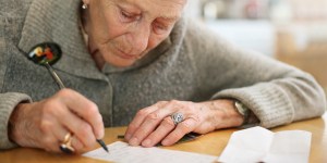 Los hijos ayudan a su madre de 95 años a cumplir la ambición de su vida