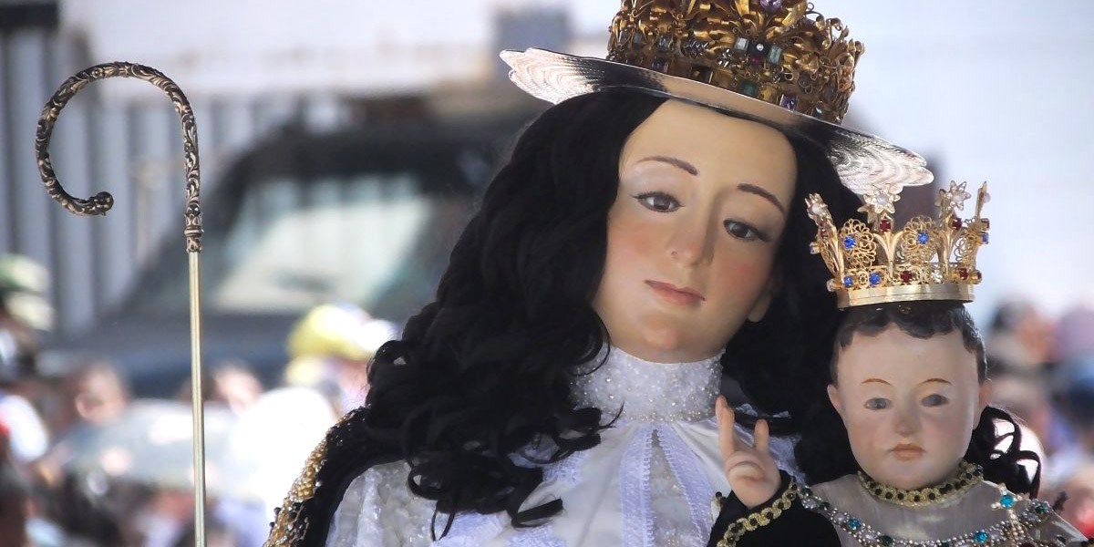 DIVINA PASTORA
